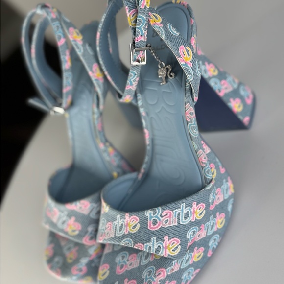 Aldo Barbie  Print Heels in Blue and Pink  7-  71/2 - Picture 1 of 7